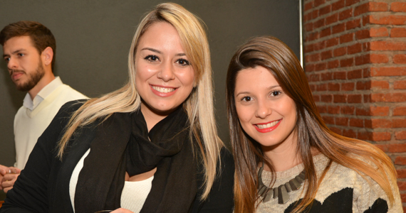 Banda karaokê Club tocou muita música e agitou o palco do Mahôe Bar