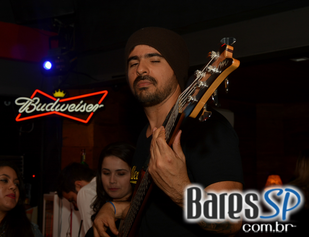 Gràcia Bar apresentou Alex Fava com sertanejo no Projeto #tádegracinha? Gràcia Bar apresentou Alex Fava com sertanejo no Projeto #tádegracinha?