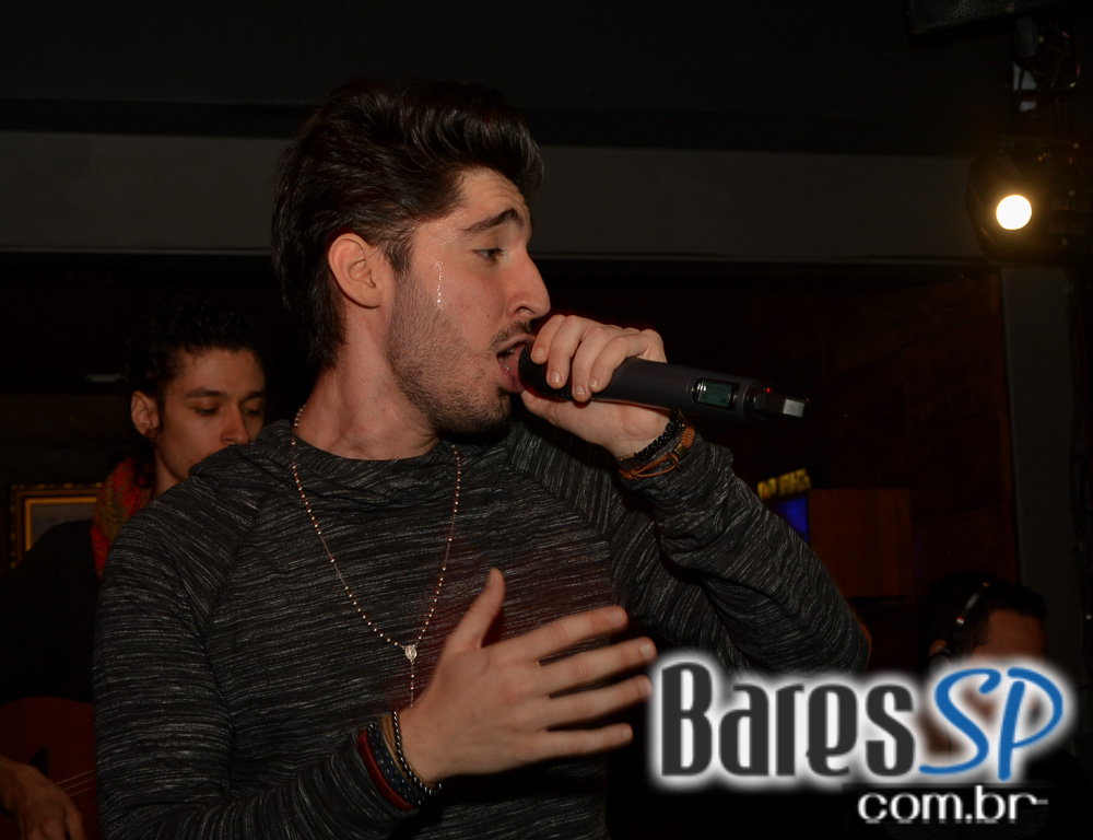 Gràcia Bar apresentou Alex Fava com sertanejo no Projeto #tádegracinha? Gràcia Bar apresentou Alex Fava com sertanejo no Projeto #tádegracinha?