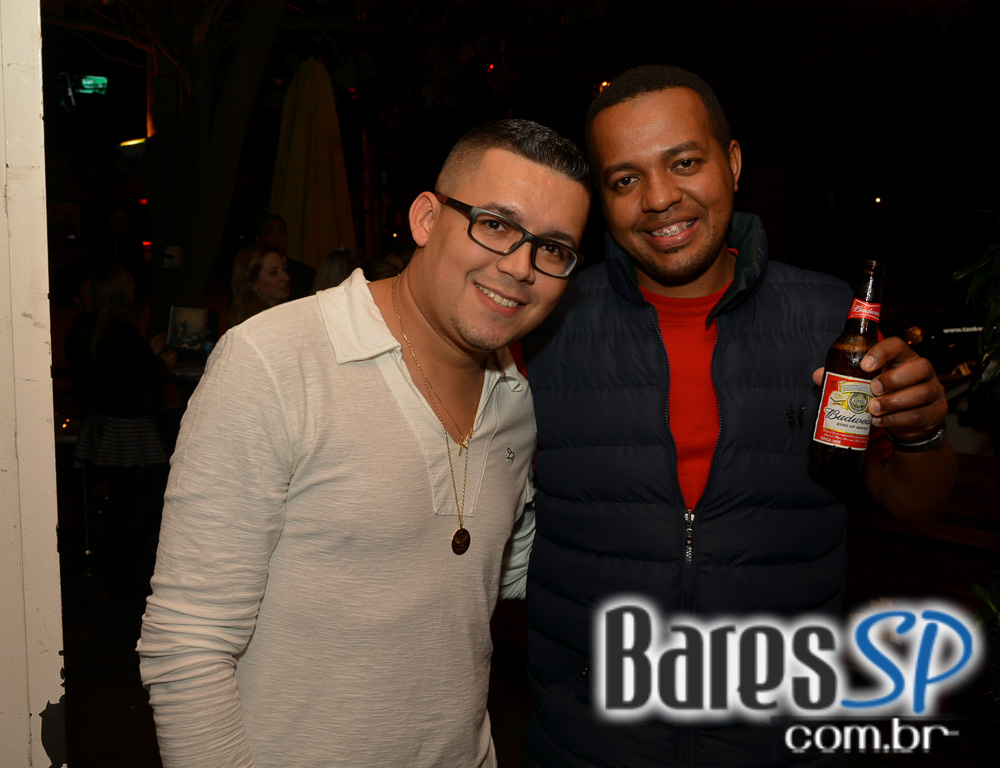 Gràcia Bar apresentou Alex Fava com sertanejo no Projeto #tádegracinha? Gràcia Bar apresentou Alex Fava com sertanejo no Projeto #tádegracinha?