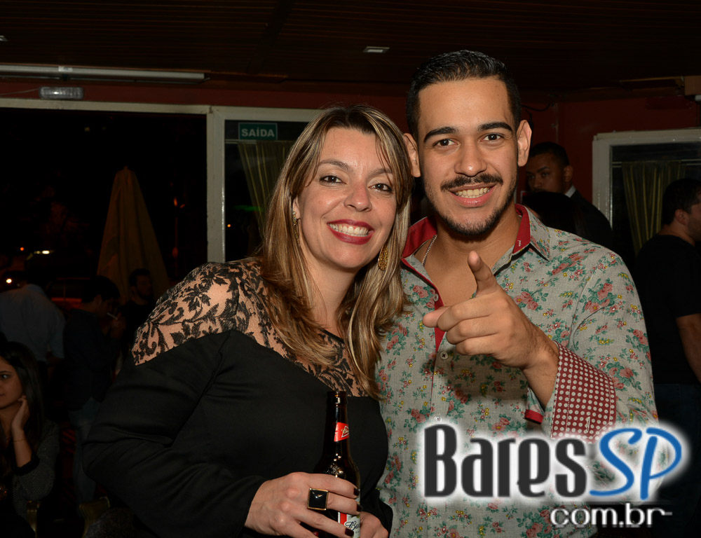 Gràcia Bar apresentou Alex Fava com sertanejo no Projeto #tádegracinha? Gràcia Bar apresentou Alex Fava com sertanejo no Projeto #tádegracinha?