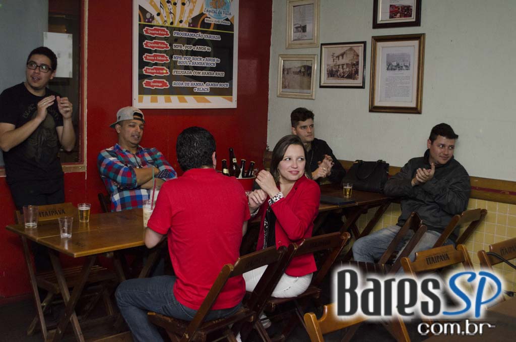 Banda Fonte 72 e DJ residente animaram a sexta-feira no Capital da Villa Banda Fonte 72 e DJ residente animaram a sexta-feira no Capital da Villa