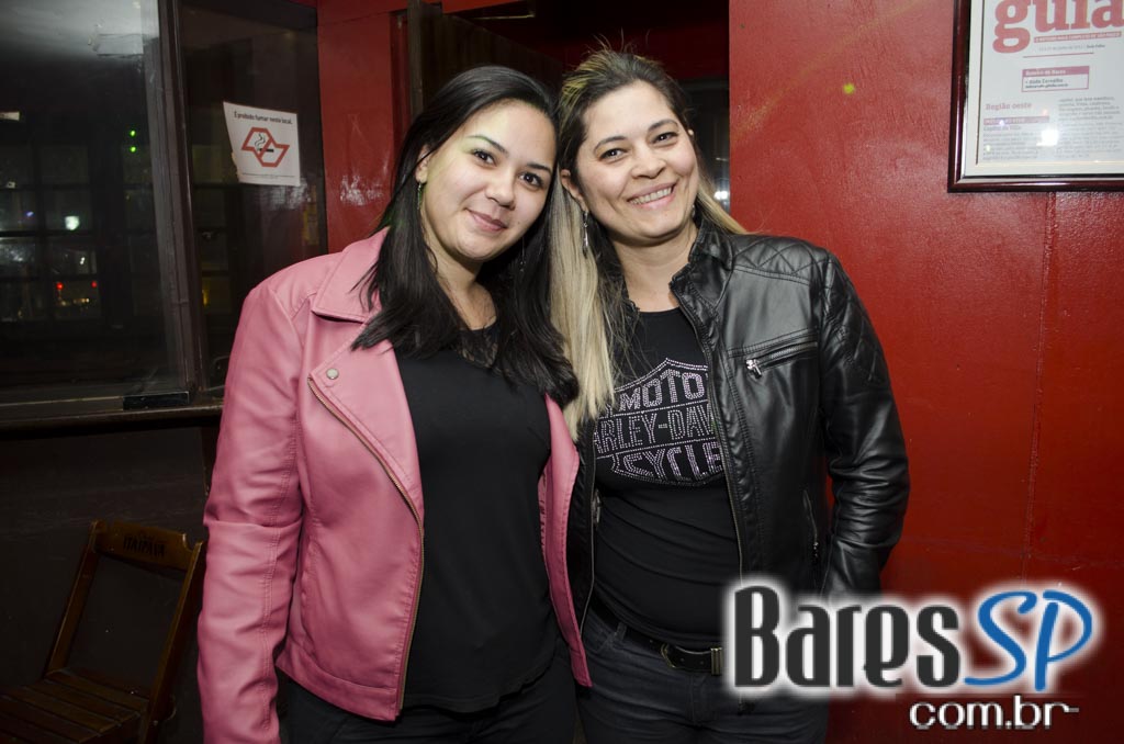 Banda Fonte 72 e DJ residente animaram a sexta-feira no Capital da Villa Banda Fonte 72 e DJ residente animaram a sexta-feira no Capital da Villa