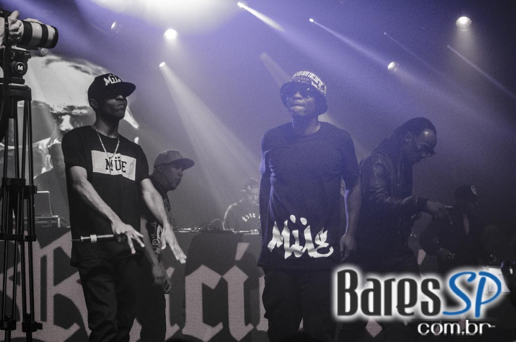 Racionais Mc's e Das EFX agitaram o palco da Audio Club com muito Rap Racionais Mc's e Das EFX agitaram o palco da Audio Club com muito Rap