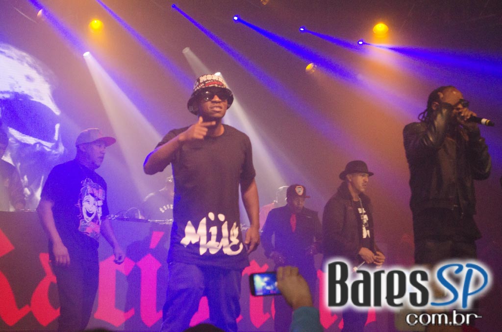 Racionais Mc's e Das EFX agitaram o palco da Audio Club com muito Rap Racionais Mc's e Das EFX agitaram o palco da Audio Club com muito Rap