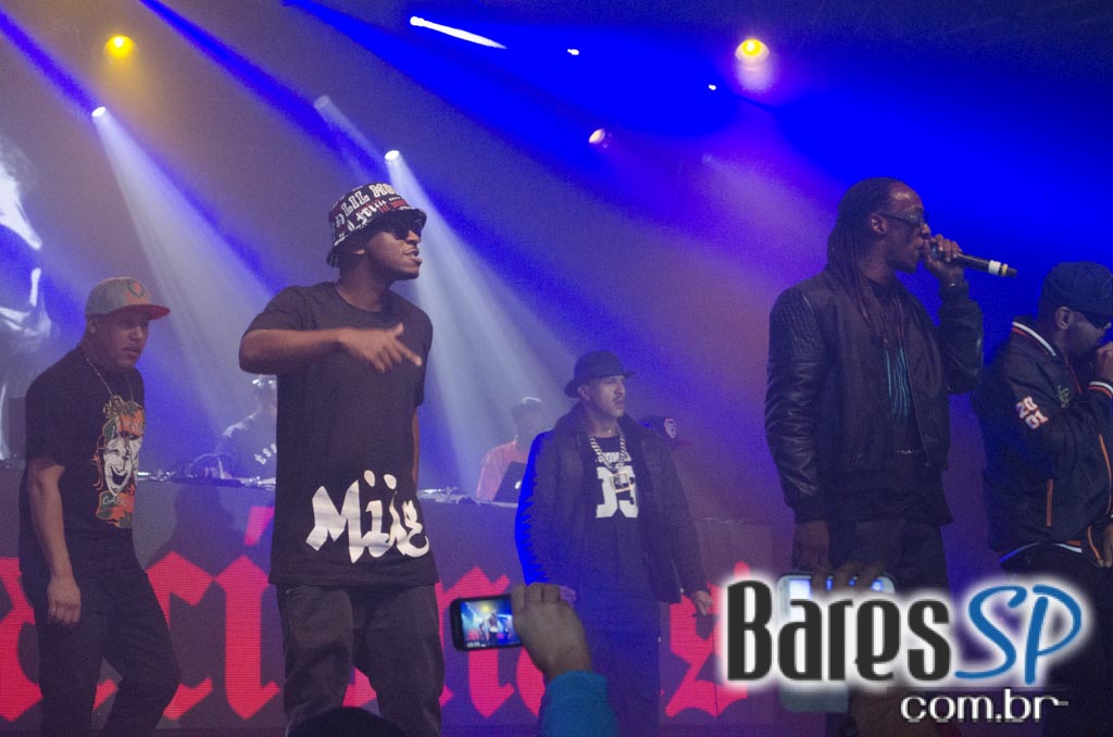 Racionais Mc's e Das EFX agitaram o palco da Audio Club com muito Rap Racionais Mc's e Das EFX agitaram o palco da Audio Club com muito Rap