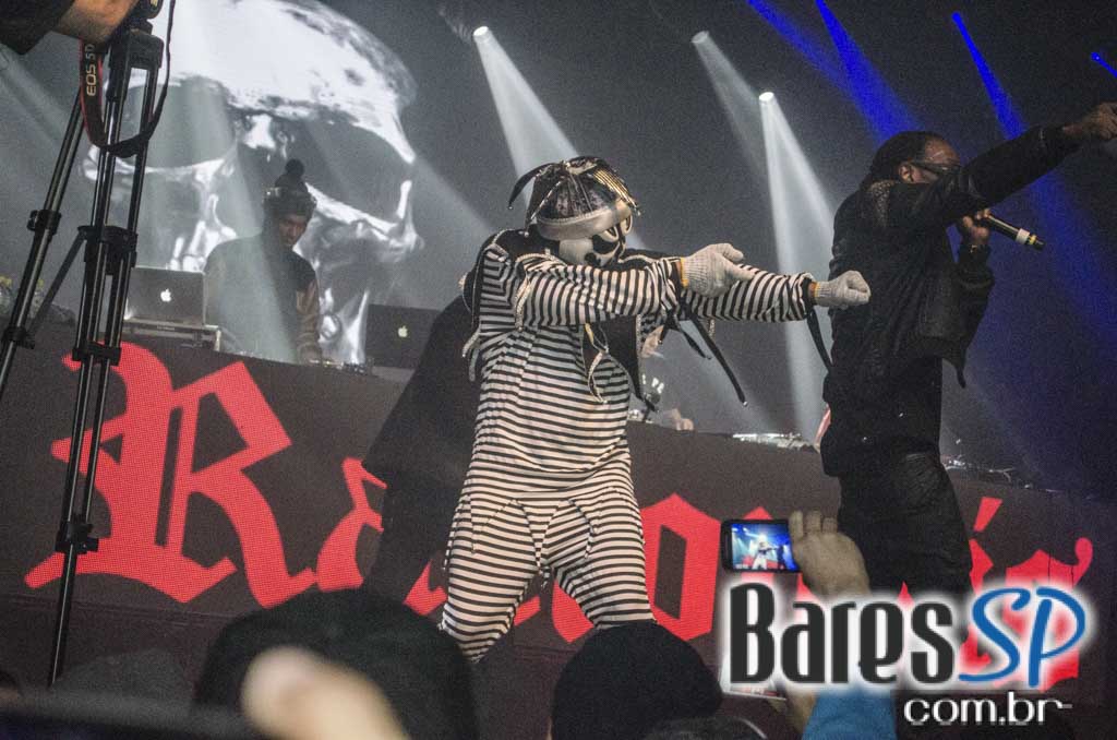 Racionais Mc's e Das EFX agitaram o palco da Audio Club com muito Rap Racionais Mc's e Das EFX agitaram o palco da Audio Club com muito Rap