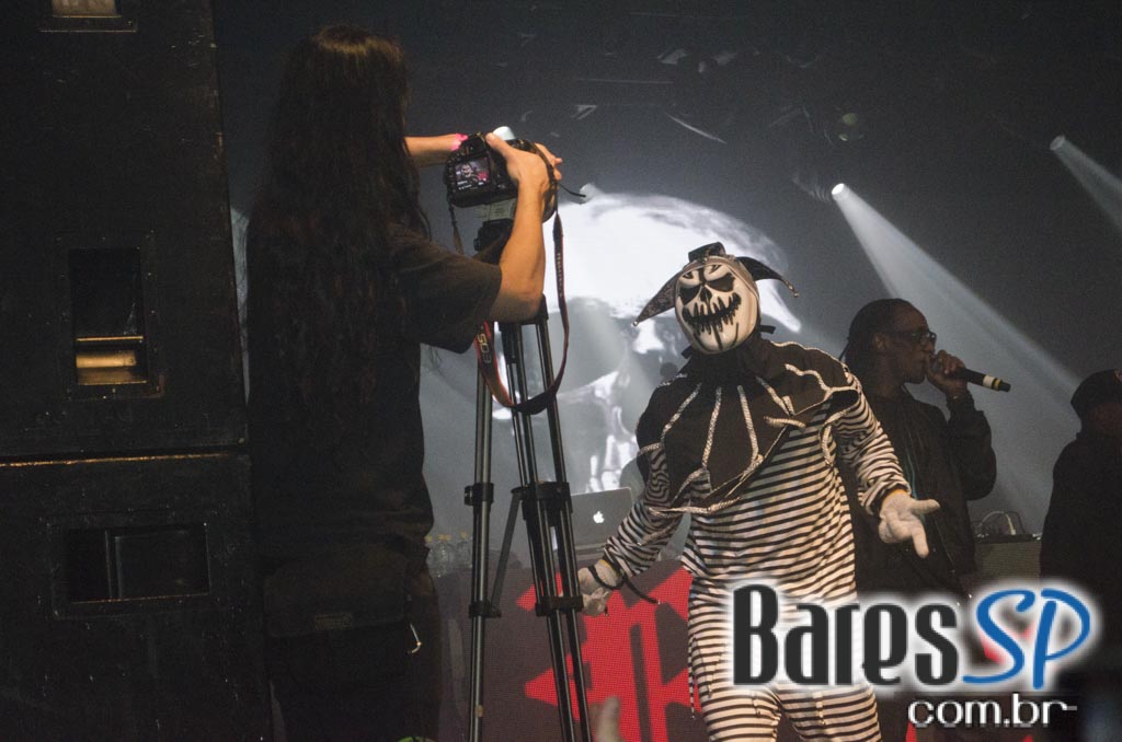 Racionais Mc's e Das EFX agitaram o palco da Audio Club com muito Rap Racionais Mc's e Das EFX agitaram o palco da Audio Club com muito Rap