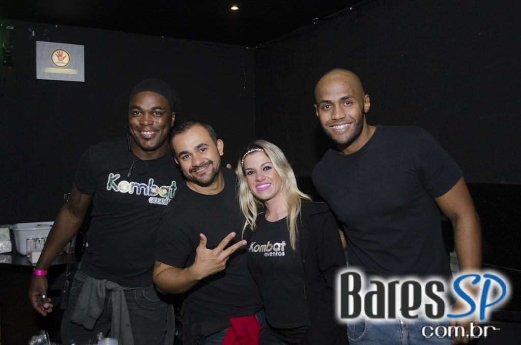 Racionais Mc's e Das EFX agitaram o palco da Audio Club com muito Rap Racionais Mc's e Das EFX agitaram o palco da Audio Club com muito Rap