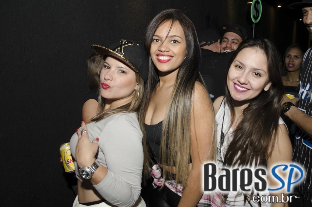 Racionais Mc's e Das EFX agitaram o palco da Audio Club com muito Rap Racionais Mc's e Das EFX agitaram o palco da Audio Club com muito Rap