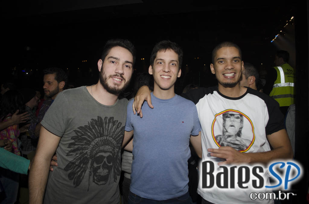 Racionais Mc's e Das EFX agitaram o palco da Audio Club com muito Rap Racionais Mc's e Das EFX agitaram o palco da Audio Club com muito Rap