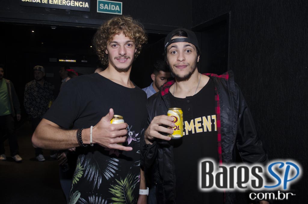 Racionais Mc's e Das EFX agitaram o palco da Audio Club com muito Rap Racionais Mc's e Das EFX agitaram o palco da Audio Club com muito Rap