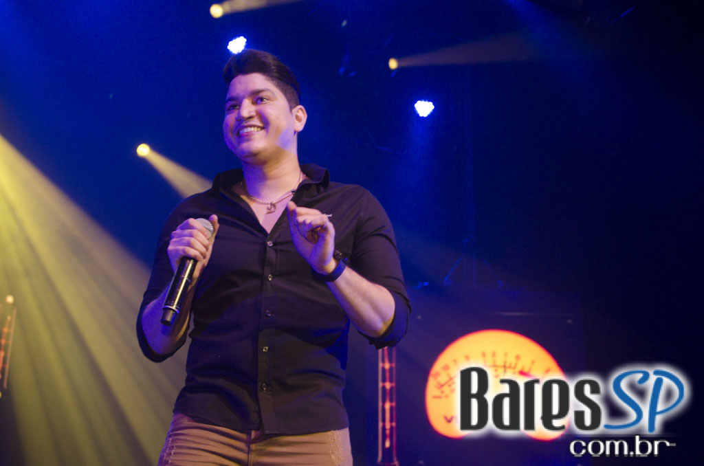 Henrique & Diego receberam convidados em show de lançamento da Festa do Peão de Barretos 2015 no Espaço das Américas Henrique & Diego receberam convidados em show de lançamento da Festa do Peão de Barretos 2015 no Espaço das Américas