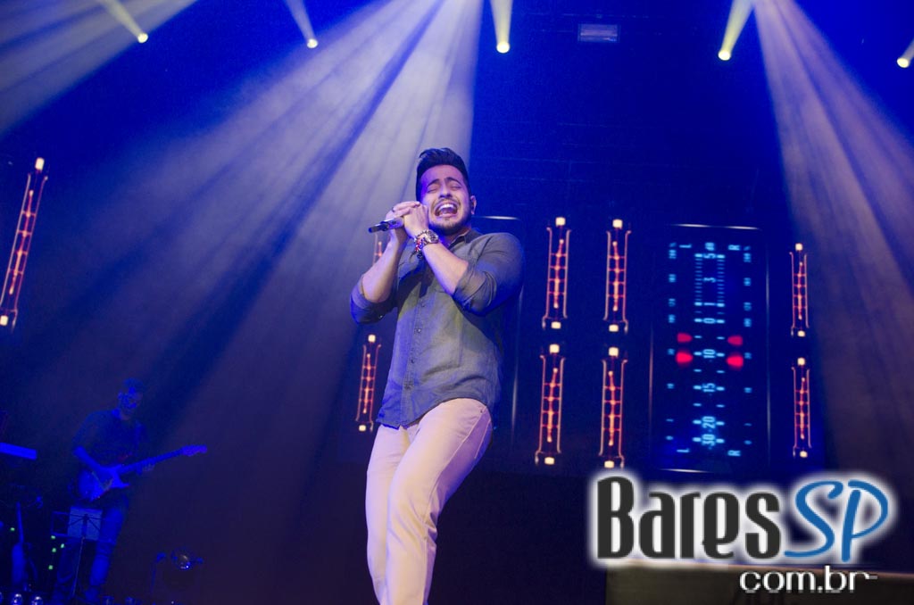 Henrique & Diego receberam convidados em show de lançamento da Festa do Peão de Barretos 2015 no Espaço das Américas Henrique & Diego receberam convidados em show de lançamento da Festa do Peão de Barretos 2015 no Espaço das Américas