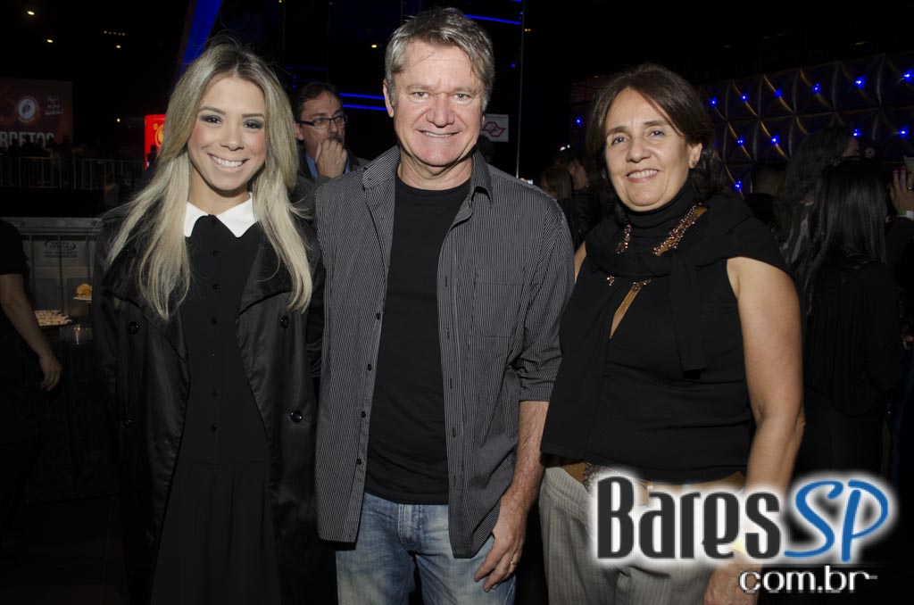 Henrique & Diego receberam convidados em show de lançamento da Festa do Peão de Barretos 2015 no Espaço das Américas Henrique & Diego receberam convidados em show de lançamento da Festa do Peão de Barretos 2015 no Espaço das Américas