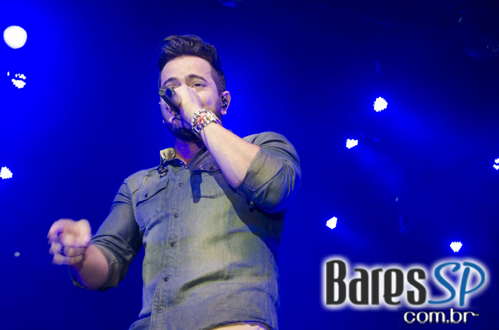 Henrique & Diego receberam convidados em show de lançamento da Festa do Peão de Barretos 2015 no Espaço das Américas Henrique & Diego receberam convidados em show de lançamento da Festa do Peão de Barretos 2015 no Espaço das Américas