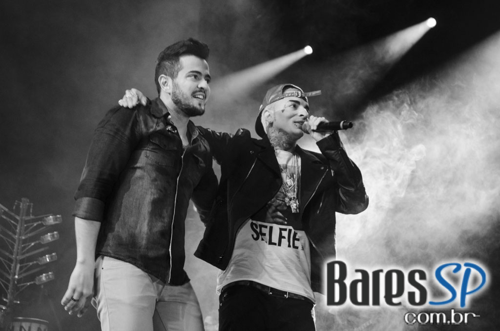 Henrique & Diego receberam convidados em show de lançamento da Festa do Peão de Barretos 2015 no Espaço das Américas Henrique & Diego receberam convidados em show de lançamento da Festa do Peão de Barretos 2015 no Espaço das Américas