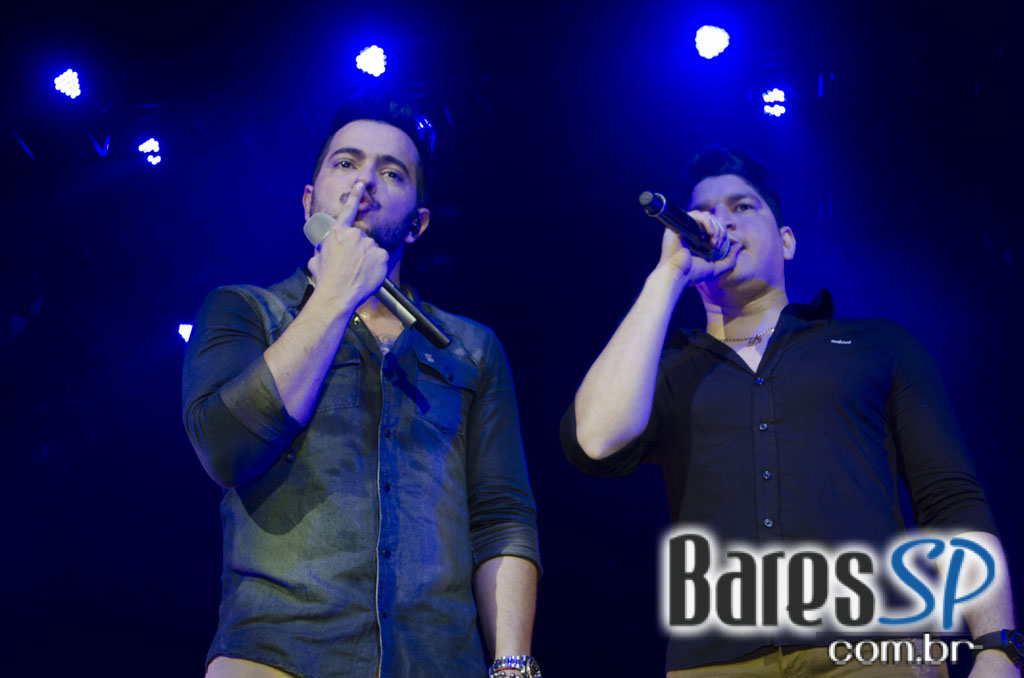 Henrique & Diego receberam convidados em show de lançamento da Festa do Peão de Barretos 2015 no Espaço das Américas Henrique & Diego receberam convidados em show de lançamento da Festa do Peão de Barretos 2015 no Espaço das Américas