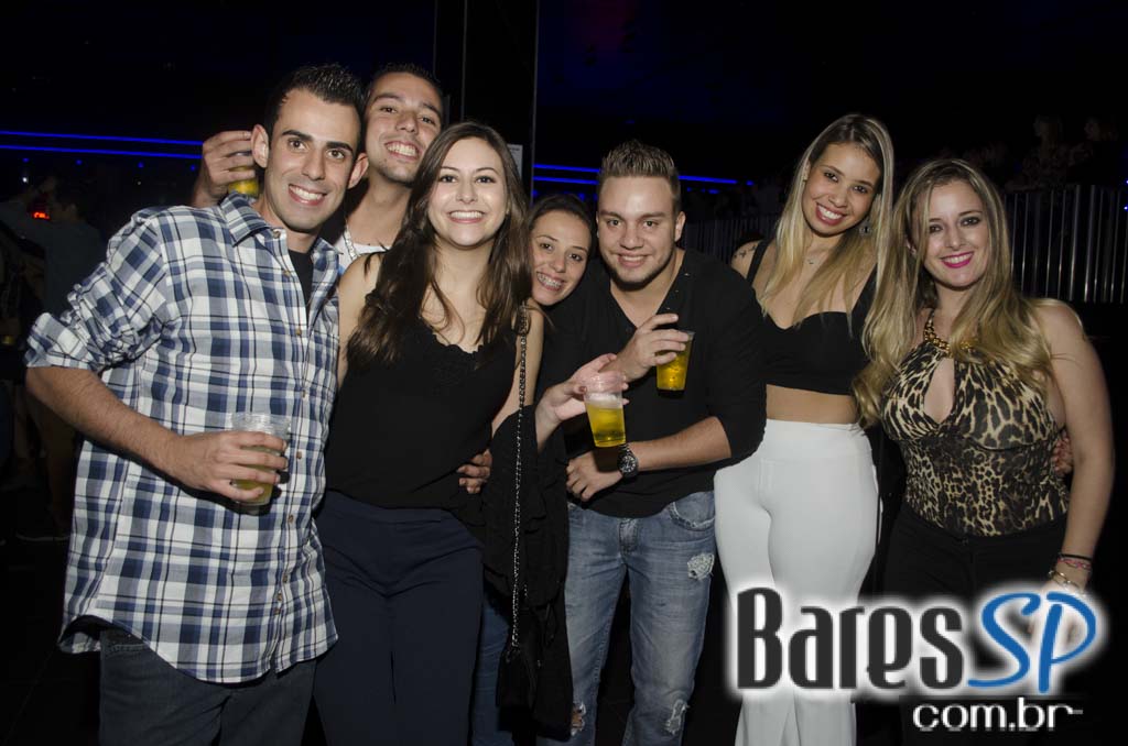 Henrique & Diego receberam convidados em show de lançamento da Festa do Peão de Barretos 2015 no Espaço das Américas Henrique & Diego receberam convidados em show de lançamento da Festa do Peão de Barretos 2015 no Espaço das Américas