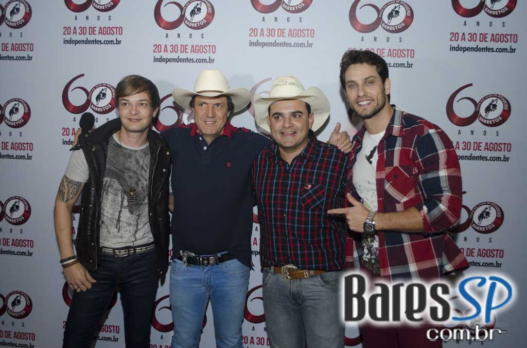 Henrique & Diego receberam convidados em show de lançamento da Festa do Peão de Barretos 2015 no Espaço das Américas Henrique & Diego receberam convidados em show de lançamento da Festa do Peão de Barretos 2015 no Espaço das Américas