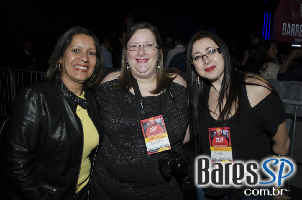 Henrique & Diego receberam convidados em show de lançamento da Festa do Peão de Barretos 2015 no Espaço das Américas Henrique & Diego receberam convidados em show de lançamento da Festa do Peão de Barretos 2015 no Espaço das Américas