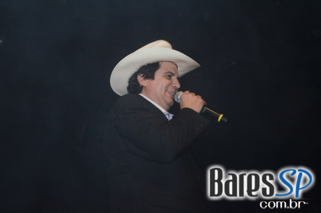 Henrique & Diego receberam convidados em show de lançamento da Festa do Peão de Barretos 2015 no Espaço das Américas Henrique & Diego receberam convidados em show de lançamento da Festa do Peão de Barretos 2015 no Espaço das Américas