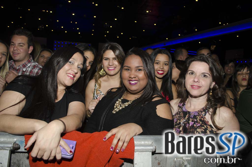 Henrique & Diego receberam convidados em show de lançamento da Festa do Peão de Barretos 2015 no Espaço das Américas Henrique & Diego receberam convidados em show de lançamento da Festa do Peão de Barretos 2015 no Espaço das Américas