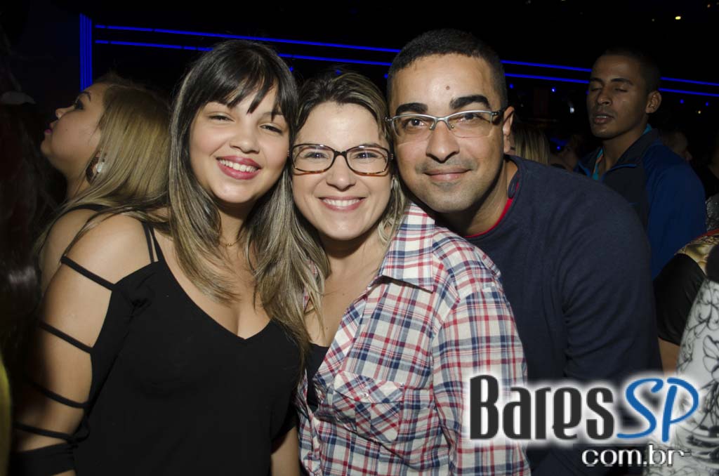 Henrique & Diego receberam convidados em show de lançamento da Festa do Peão de Barretos 2015 no Espaço das Américas Henrique & Diego receberam convidados em show de lançamento da Festa do Peão de Barretos 2015 no Espaço das Américas