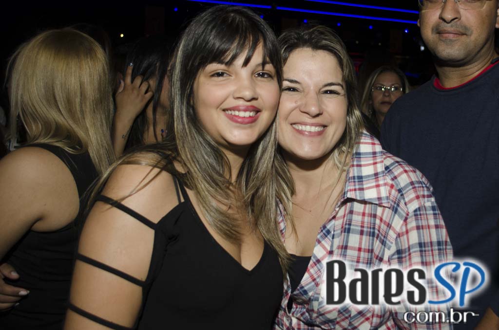 Henrique & Diego receberam convidados em show de lançamento da Festa do Peão de Barretos 2015 no Espaço das Américas Henrique & Diego receberam convidados em show de lançamento da Festa do Peão de Barretos 2015 no Espaço das Américas