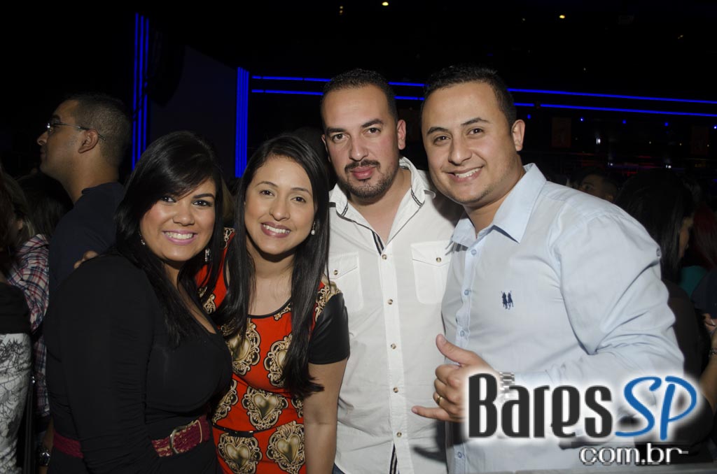 Henrique & Diego receberam convidados em show de lançamento da Festa do Peão de Barretos 2015 no Espaço das Américas Henrique & Diego receberam convidados em show de lançamento da Festa do Peão de Barretos 2015 no Espaço das Américas