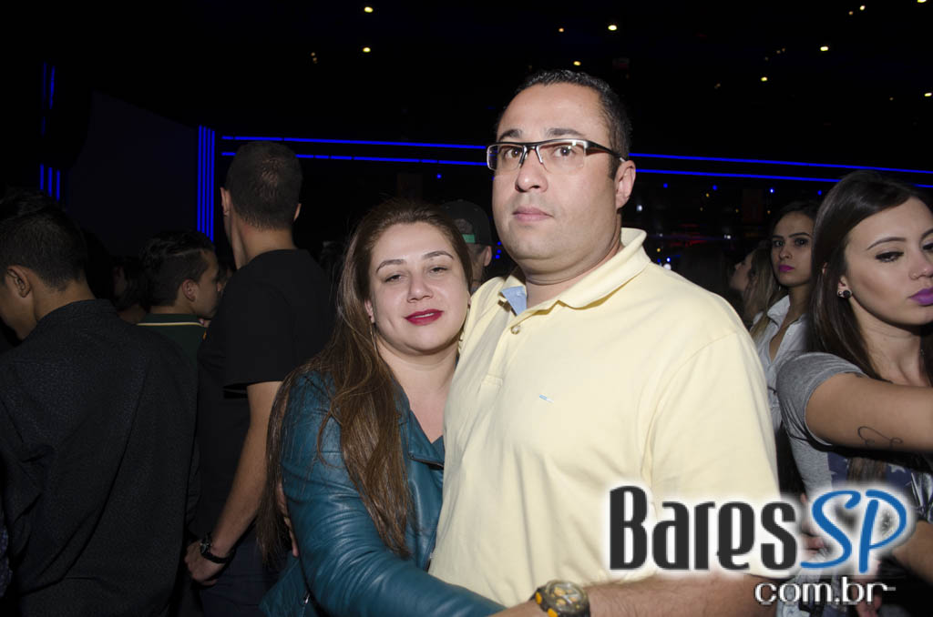 Henrique & Diego receberam convidados em show de lançamento da Festa do Peão de Barretos 2015 no Espaço das Américas Henrique & Diego receberam convidados em show de lançamento da Festa do Peão de Barretos 2015 no Espaço das Américas