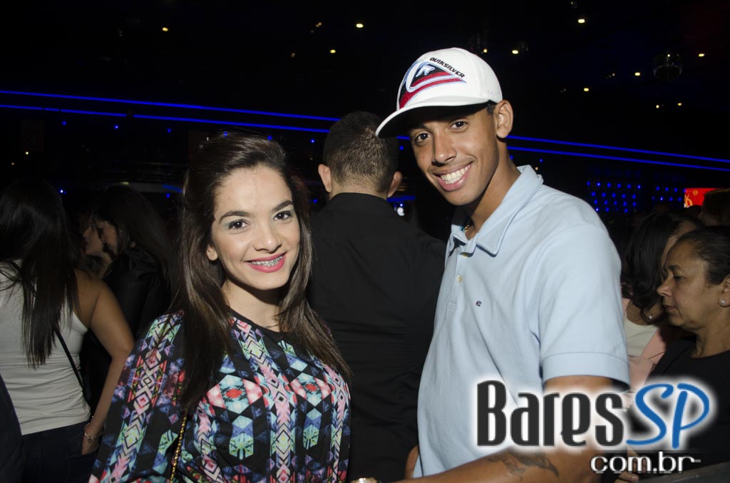 Henrique & Diego receberam convidados em show de lançamento da Festa do Peão de Barretos 2015 no Espaço das Américas Henrique & Diego receberam convidados em show de lançamento da Festa do Peão de Barretos 2015 no Espaço das Américas