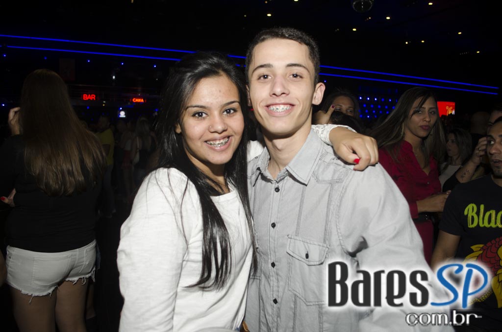 Henrique & Diego receberam convidados em show de lançamento da Festa do Peão de Barretos 2015 no Espaço das Américas Henrique & Diego receberam convidados em show de lançamento da Festa do Peão de Barretos 2015 no Espaço das Américas