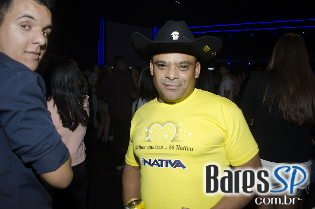 Henrique & Diego receberam convidados em show de lançamento da Festa do Peão de Barretos 2015 no Espaço das Américas Henrique & Diego receberam convidados em show de lançamento da Festa do Peão de Barretos 2015 no Espaço das Américas