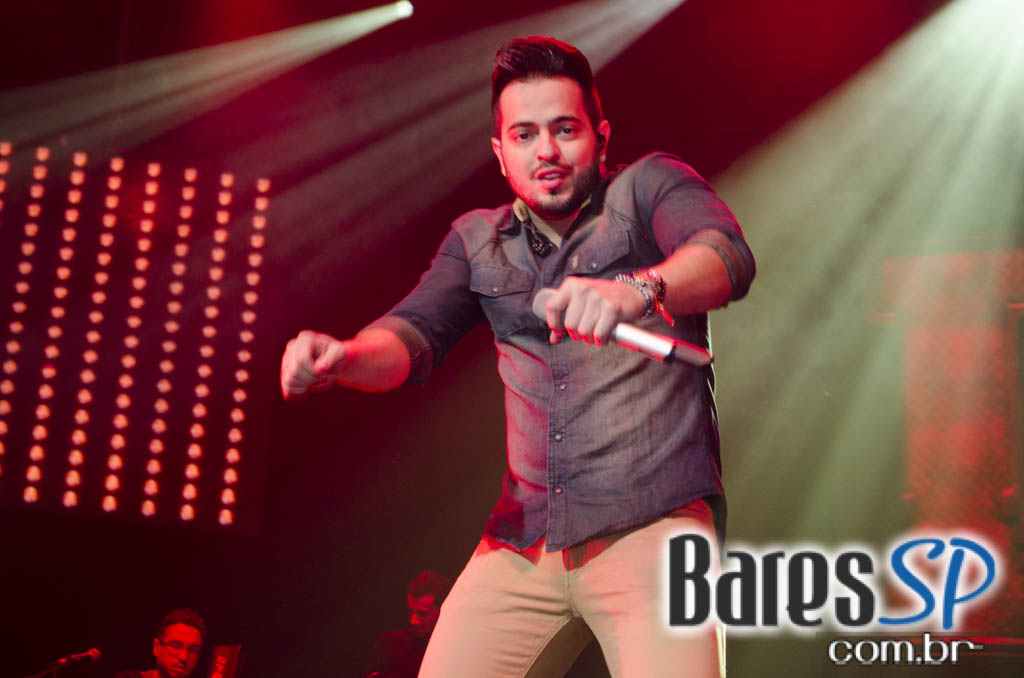 Henrique & Diego receberam convidados em show de lançamento da Festa do Peão de Barretos 2015 no Espaço das Américas Henrique & Diego receberam convidados em show de lançamento da Festa do Peão de Barretos 2015 no Espaço das Américas