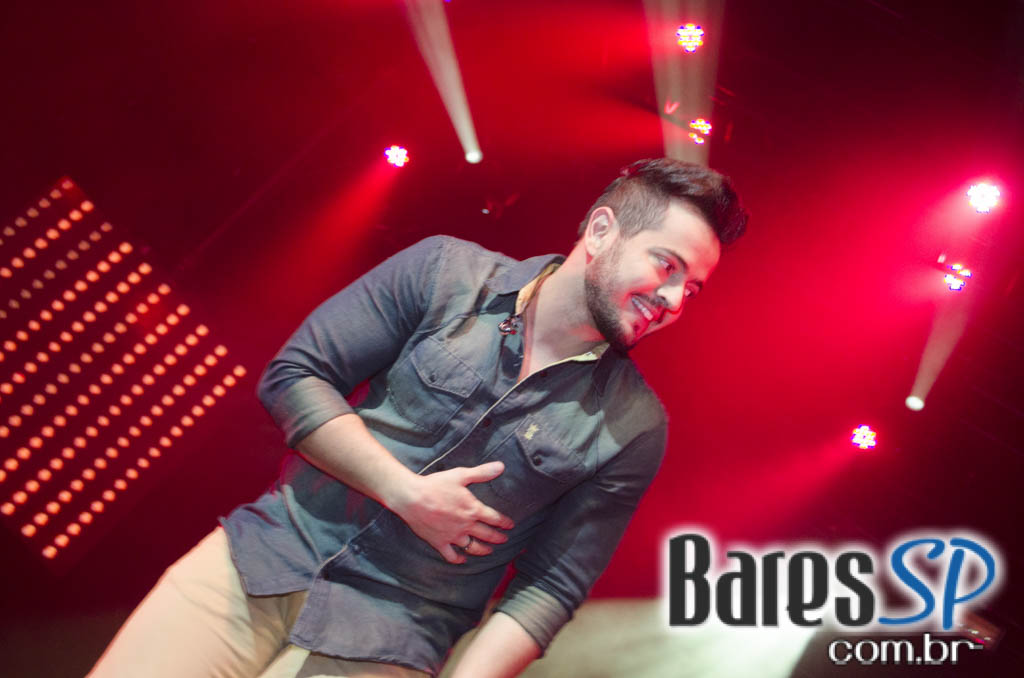 Henrique & Diego receberam convidados em show de lançamento da Festa do Peão de Barretos 2015 no Espaço das Américas Henrique & Diego receberam convidados em show de lançamento da Festa do Peão de Barretos 2015 no Espaço das Américas