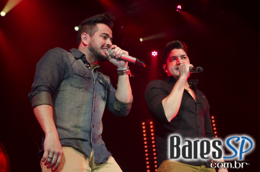 Henrique & Diego receberam convidados em show de lançamento da Festa do Peão de Barretos 2015 no Espaço das Américas Henrique & Diego receberam convidados em show de lançamento da Festa do Peão de Barretos 2015 no Espaço das Américas