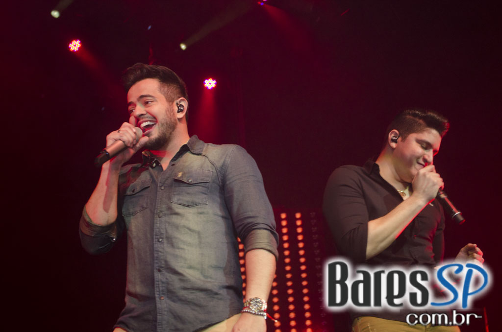 Henrique & Diego receberam convidados em show de lançamento da Festa do Peão de Barretos 2015 no Espaço das Américas Henrique & Diego receberam convidados em show de lançamento da Festa do Peão de Barretos 2015 no Espaço das Américas