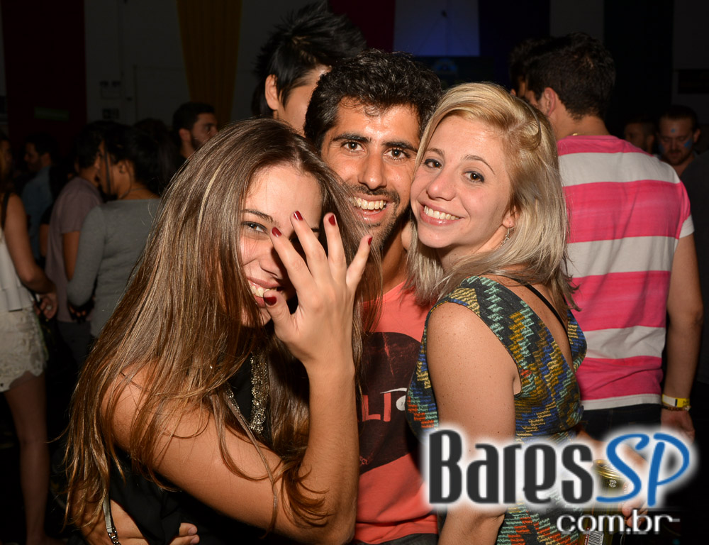 Baile do Movimento com show do cantor Péricles no Esporte Clube Pinheiros Baile do Movimento com show do cantor Péricles no Esporte Clube Pinheiros