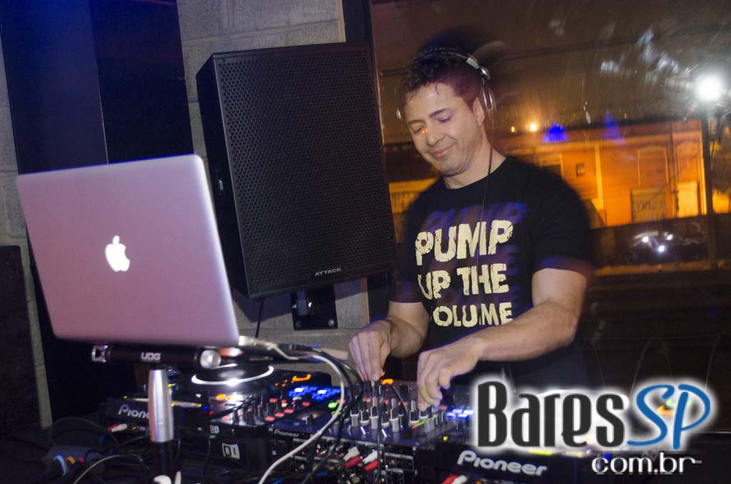 Garage Club realizou a Festa Motion com DJ Maroni e convidados Garage Club realizou a Festa Motion com DJ Maroni e convidados