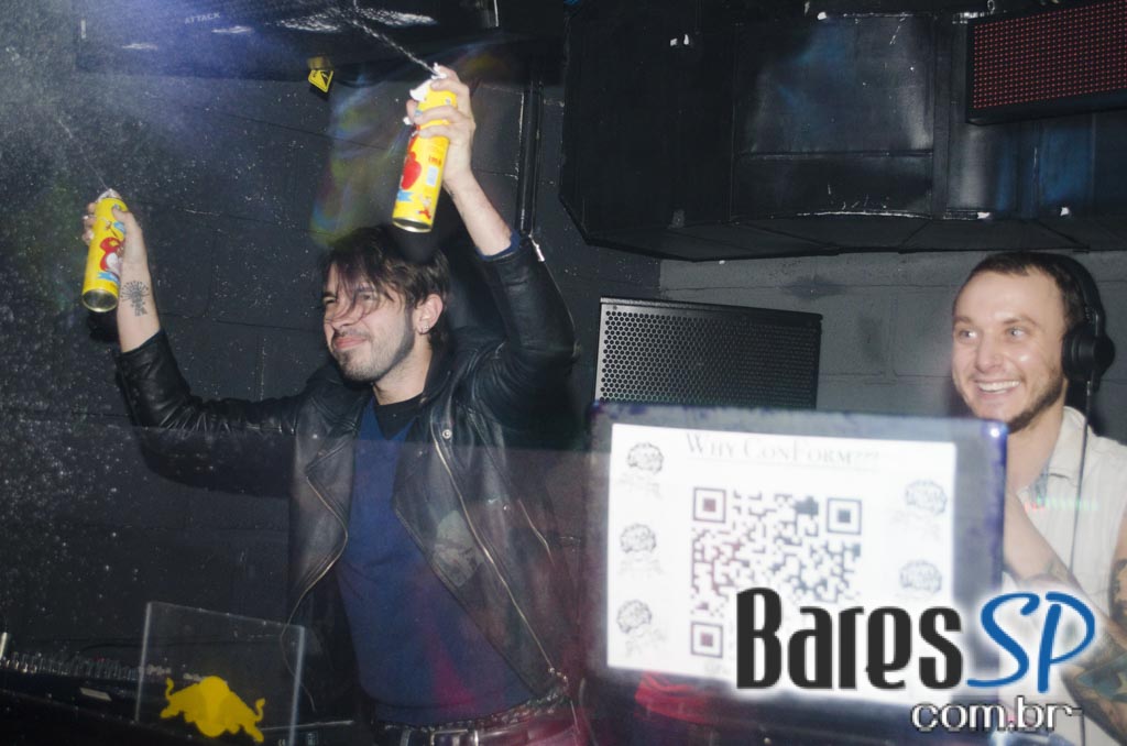 Garage Club realizou a Festa Motion com DJ Maroni e convidados Garage Club realizou a Festa Motion com DJ Maroni e convidados