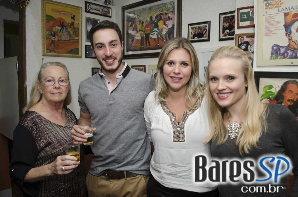 Bar na Aba recebeu show ao vivo de Ney Silva, Carol Mota e Reinaldo Ney Bar na Aba recebeu show ao vivo de Ney Silva, Carol Mota e Reinaldo Ney