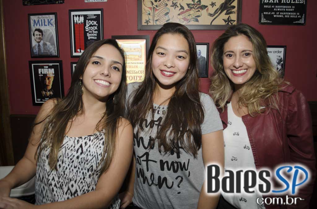 Partisans Pub comemorou aniversário de 3 anos com show do Grupo Partisans Electric Trio Partisans Pub comemorou aniversário de 3 anos com show do Grupo Partisans Electric Trio