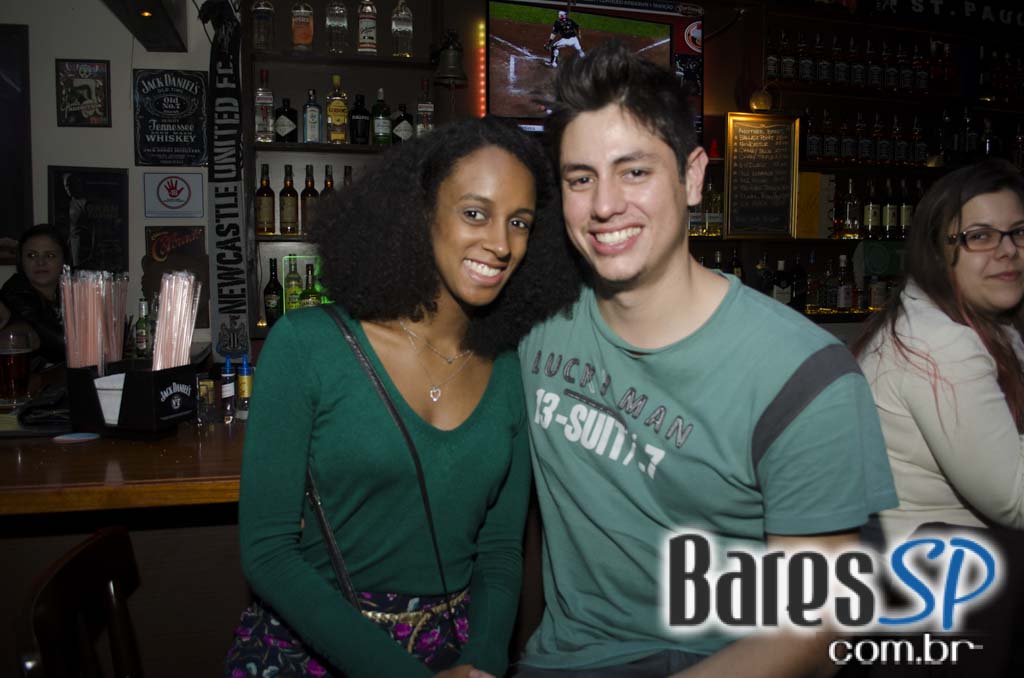 Partisans Pub comemorou aniversário de 3 anos com show do Grupo Partisans Electric Trio Partisans Pub comemorou aniversário de 3 anos com show do Grupo Partisans Electric Trio