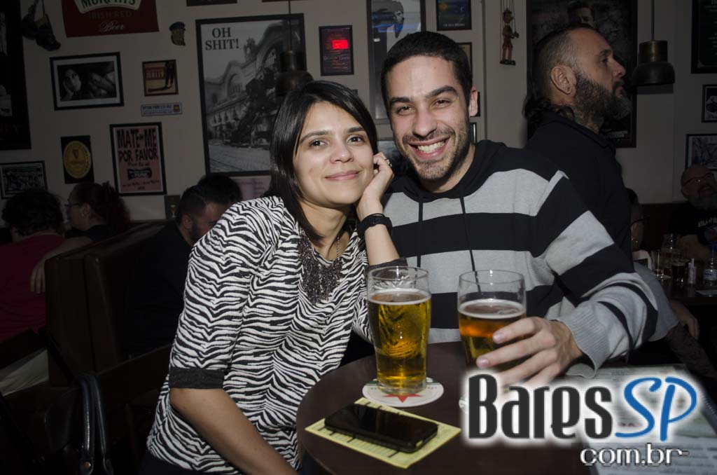 Partisans Pub comemorou aniversário de 3 anos com show do Grupo Partisans Electric Trio Partisans Pub comemorou aniversário de 3 anos com show do Grupo Partisans Electric Trio