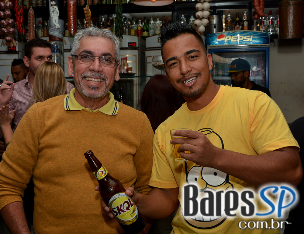 Boteco do Seu Zé recebeu o show ao vivo do cantor Marco Viana no sábado Boteco do Seu Zé recebeu o show ao vivo do cantor Marco Viana no sábado