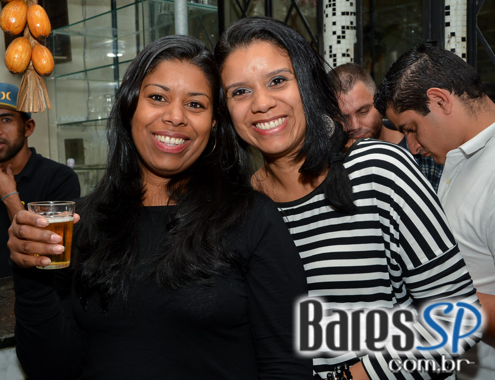 Boteco do Seu Zé recebeu o show ao vivo do cantor Marco Viana no sábado Boteco do Seu Zé recebeu o show ao vivo do cantor Marco Viana no sábado