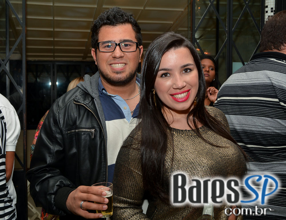 Boteco do Seu Zé recebeu o show ao vivo do cantor Marco Viana no sábado Boteco do Seu Zé recebeu o show ao vivo do cantor Marco Viana no sábado