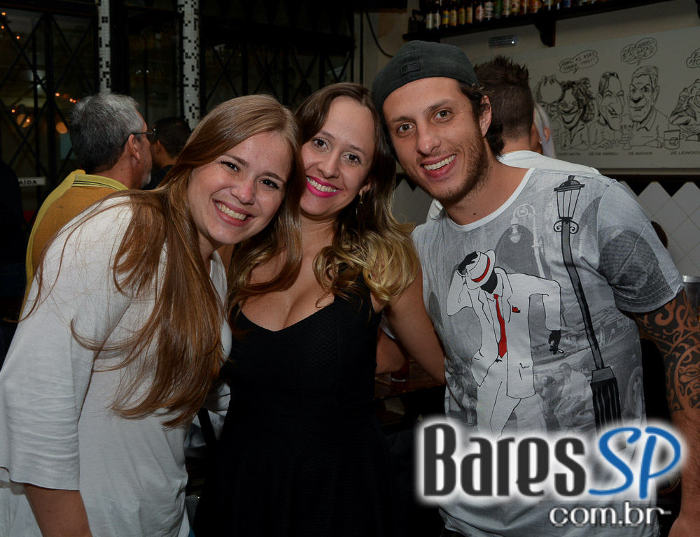 Boteco do Seu Zé recebeu o show ao vivo do cantor Marco Viana no sábado Boteco do Seu Zé recebeu o show ao vivo do cantor Marco Viana no sábado