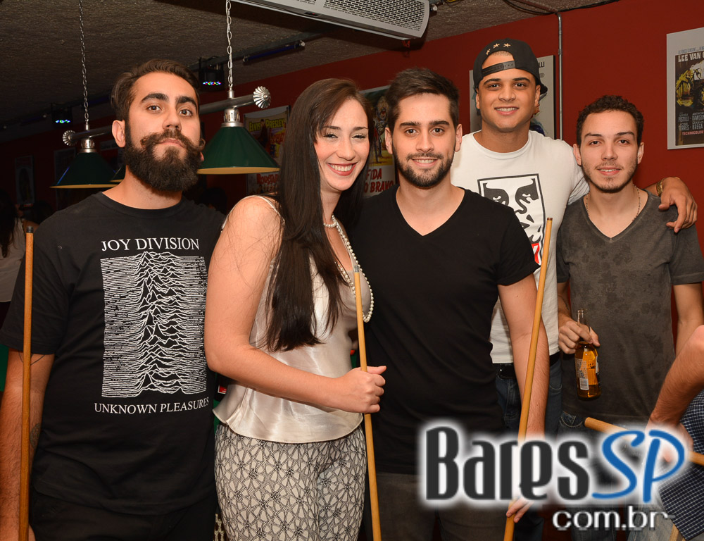 Tex- Redneck Bar realizou a Yolo Rock Night com muitas atrações e música Tex- Redneck Bar realizou a Yolo Rock Night com muitas atrações e música